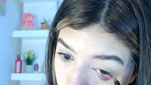 Snapshot of eva_sin18 chatting on October 6, 2025, 11:16 pm eva sin18 online show from October 6, 2025, 11:16 pm