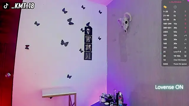 Kendramillerr 1 online show from November 15, 2025, 8:02 pm