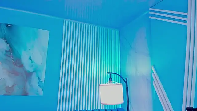 roxy hell online show from November 16, 2025, 12:10 pm