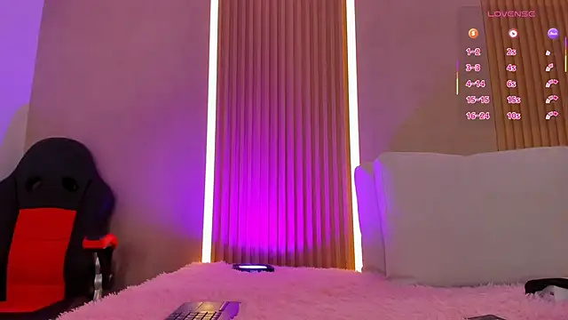 Snapshot of stephany_summer chatting on October 7, 2025, 11:55 am stephany summer online show from October 7, 2025, 11:55 am