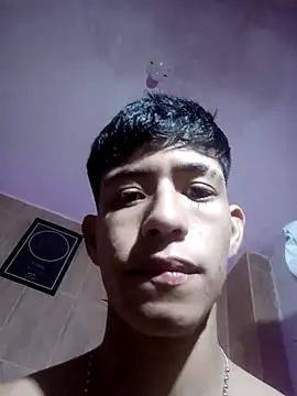 dareck 18 online show from February 23, 2026, 7:53 am