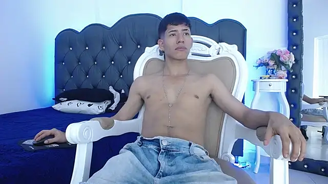 dareck 18 online show from March 11, 2025, 11:26 pm