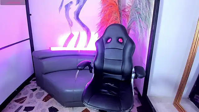 Snapshot of VanessaScott_ chatting on October 23, 2025, 5:50 am VanessaScott online show from October 23, 2025, 5:50 am