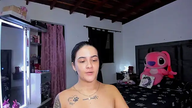 Paulet Johnson online show from April 28, 2026, 11:53 pm