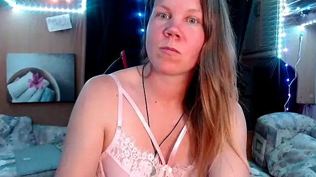 CallMeMaria online show from March 10, 2025, 8:12 pm