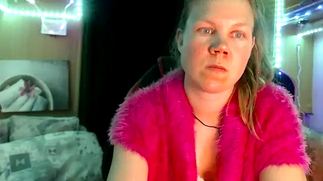 CallMeMaria online show from February 9, 2025, 7:30 pm