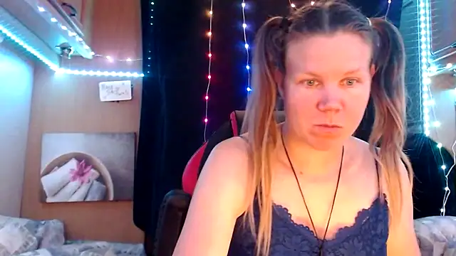 CallMeMaria online show from March 7, 2025, 1:40 pm