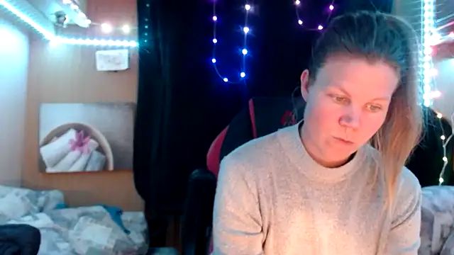 CallMeMaria online show from March 6, 2025, 8:05 pm