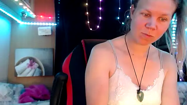 CallMeMaria online show from March 5, 2025, 10:22 am