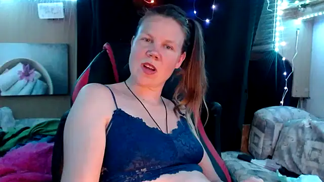 CallMeMaria online show from March 7, 2025, 9:48 pm