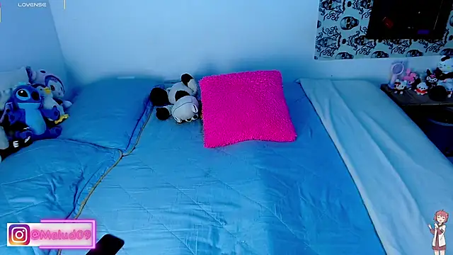 Snapshot of Malud09 chatting on October 1, 2025, 12:09 pm Malud09 online show from October 1, 2025, 12:09 pm