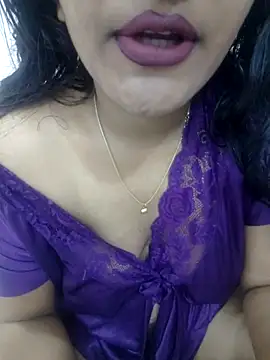Snapshot of priya_00143 chatting on October 26, 2025, 12:44 am priya 00143 online show from October 26, 2025, 12:44 am