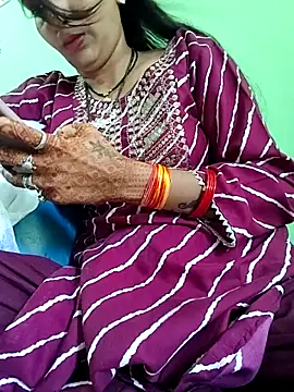 Snapshot of Hotty-Nidhi chatting on September 22, 2025, 6:08 am Hotty-Nidhi online show from September 22, 2025, 6:08 am