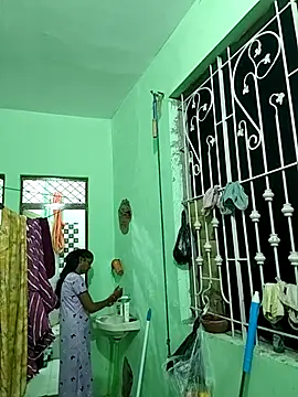 Snapshot of Hotty-Nidhi chatting on October 3, 2025, 5:25 pm Hotty-Nidhi online show from October 3, 2025, 5:25 pm