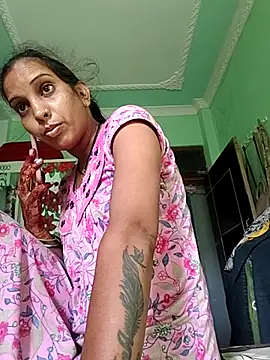 Snapshot of Hotty-Nidhi chatting on October 10, 2025, 2:45 am Hotty-Nidhi online show from October 10, 2025, 2:45 am