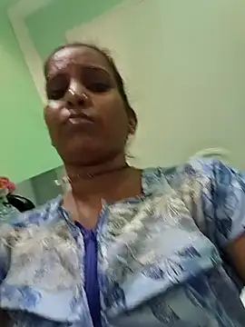 Snapshot of Hotty-Nidhi chatting on September 20, 2025, 5:01 am Hotty-Nidhi online show from September 20, 2025, 5:01 am