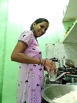 Snapshot of Hotty-Nidhi chatting on October 4, 2025, 5:31 am Hotty-Nidhi online show from October 4, 2025, 5:31 am