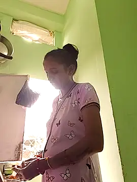 Snapshot of Hotty-Nidhi chatting on October 20, 2025, 4:58 am Hotty-Nidhi online show from October 20, 2025, 4:58 am