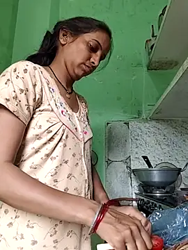 Snapshot of Hotty-Nidhi chatting on October 19, 2025, 4:48 am Hotty-Nidhi online show from October 19, 2025, 4:48 am