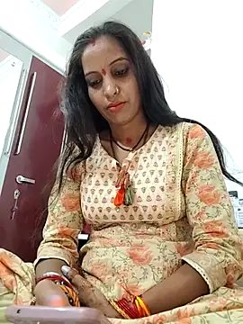 Snapshot of Hotty-Nidhi chatting on September 24, 2025, 5:14 am Hotty-Nidhi online show from September 24, 2025, 5:14 am
