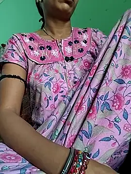 Snapshot of Hotty-Nidhi chatting on March 4, 2026, 3:03 am Hotty-Nidhi online show from March 4, 2026, 3:03 am