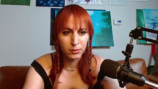 Snapshot of ChewyCandy chatting on October 26, 2025, 10:32 pm ChewyCandy online show from October 26, 2025, 10:32 pm