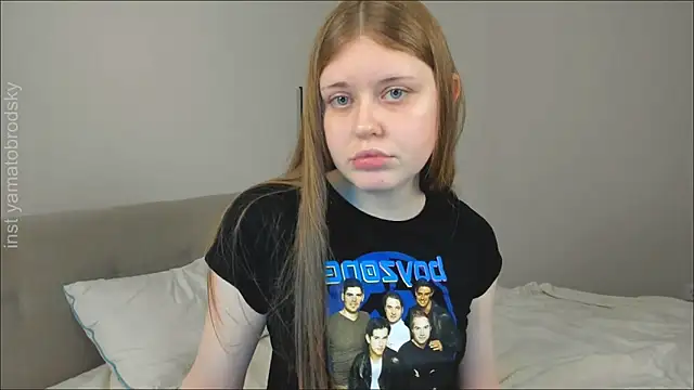 Snapshot of YamatoBrodsky chatting on October 31, 2025, 9:11 pm YamatoBrodsky online show from October 31, 2025, 9:11 pm