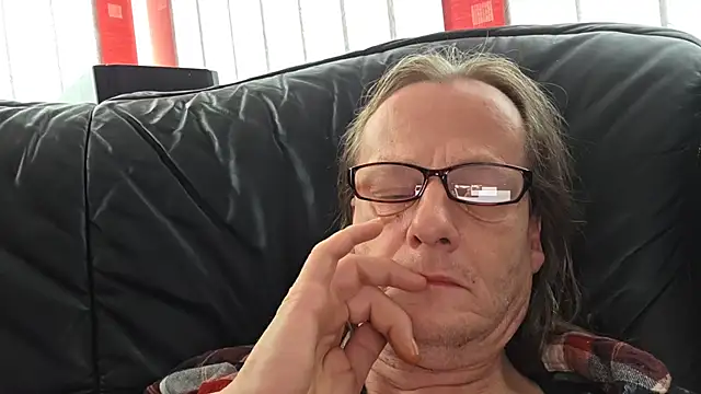 Snapshot of namorreyeb1 chatting on October 29, 2025, 10:03 am namorreyeb1 online show from October 29, 2025, 10:03 am