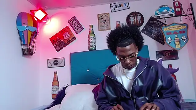 lili roussi online show from December 20, 2025, 10:23 pm