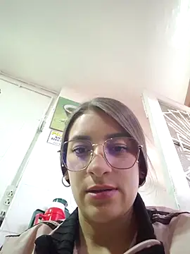 HOLY DOLL online show from September 10, 2025, 10:53 pm