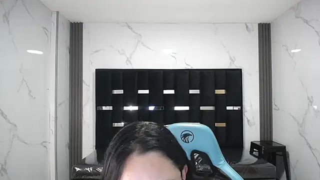 Snapshot of valeria_a1 chatting on November 14, 2025, 2:43 pm valeria a1 online show from November 14, 2025, 2:43 pm