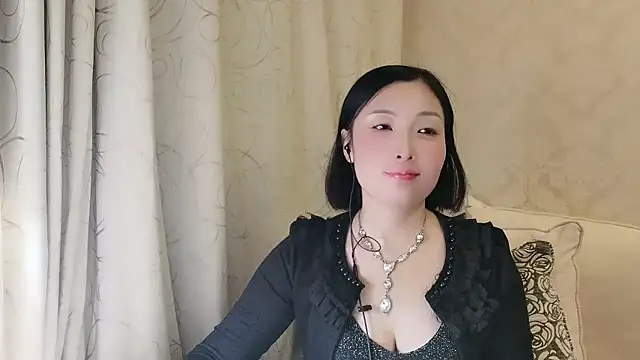 Snapshot of Rachel-6600 chatting on October 13, 2025, 4:19 pm Rachel-6600 online show from October 13, 2025, 4:19 pm