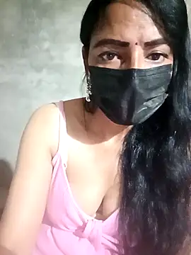 Shakira-Devi online show from September 21, 2025, 6:24 pm