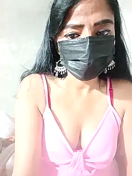 Shakira-Devi online show from October 22, 2025, 6:07 pm