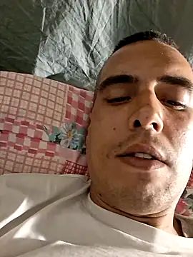 marco199077 online show from May 12, 2026, 11:11 pm