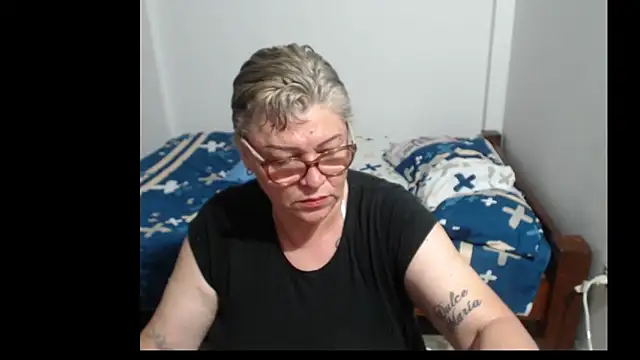 Snapshot of Olgahunder chatting on February 22, 2026, 8:43 pm Olgahunder online show from February 22, 2026, 8:43 pm