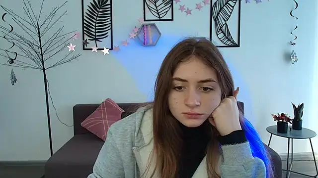 LilyHaart online show from March 20, 2025, 6:30 am