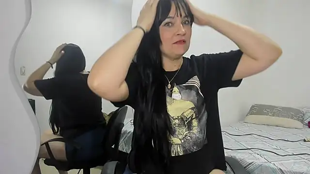 megan milf79 online show from October 12, 2025, 12:56 am