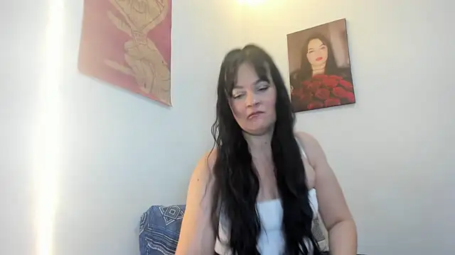 megan milf79 online show from October 14, 2025, 11:47 pm