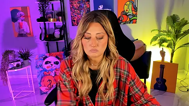 SarahAlluring online show from September 26, 2025, 12:12 pm