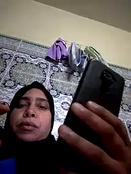 lIiiliyasxy online show from March 11, 2025, 10:31 pm