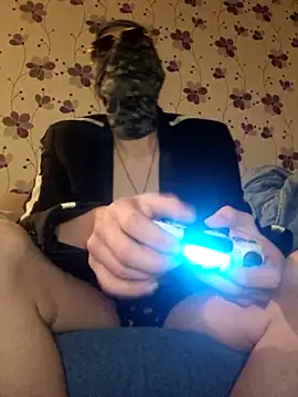 ThePython666 online show from March 10, 2025, 3:56 am