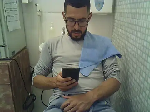 Snapshot of pdasgyn chatting on October 15, 2025, 2:58 pm pdasgyn online show from October 15, 2025, 2:58 pm