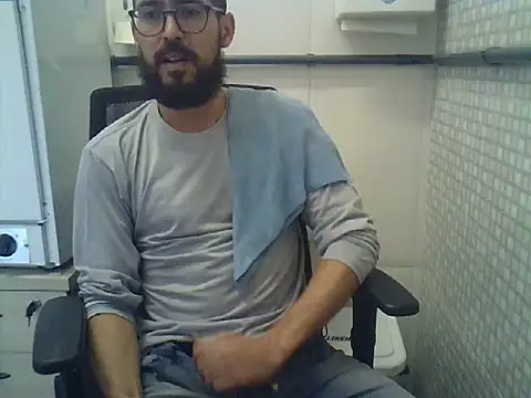 pdasgyn online show from May 28, 2026, 12:44 pm
