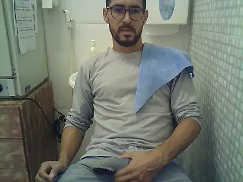 Snapshot of pdasgyn chatting on October 1, 2025, 1:37 pm pdasgyn online show from October 1, 2025, 1:37 pm