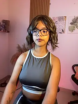 Milabrown  online show from October 17, 2025, 4:09 pm