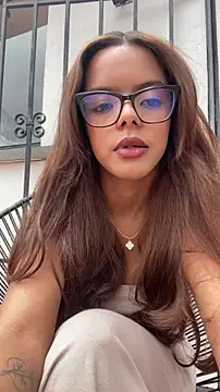 Milabrown  online show from October 25, 2025, 7:03 pm