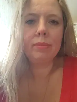 Snapshot of Irina3718 chatting on October 16, 2025, 1:41 pm Irina3718 online show from October 16, 2025, 1:41 pm