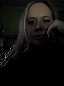 Snapshot of Irina3718 chatting on December 14, 2025, 2:00 pm Irina3718 online show from December 14, 2025, 2:00 pm