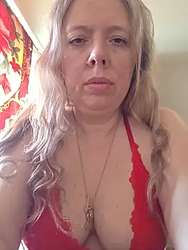 Irina3718 online show from May 26, 2026, 6:55 am